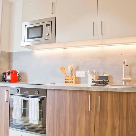 Celeste - Luxury 3br Mouffetard Views *
