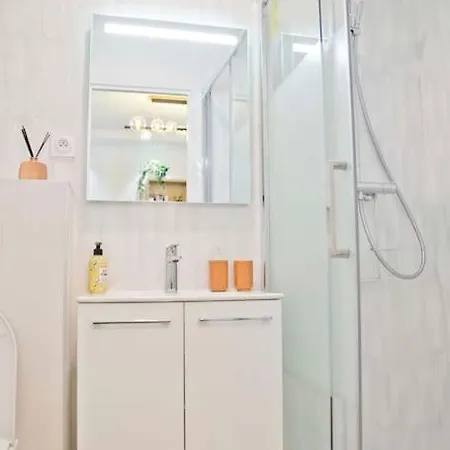Celeste - Luxury 3br Mouffetard Views * Paříž