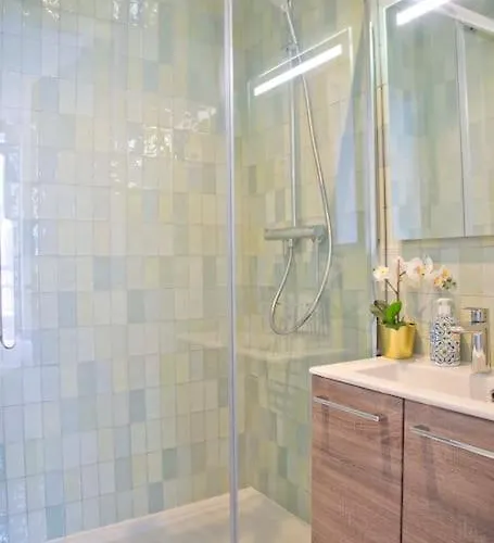 Apartment Celeste - Luxury 3br Mouffetard Views